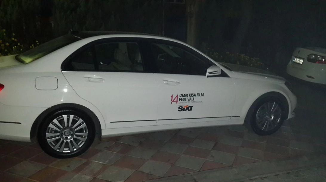 SIXT, sanata ve sanat&ccedil;ıya duyarlılığı ile 14. İzmir Kısa Film Festivali&rsquo;ne sponsor oldu.